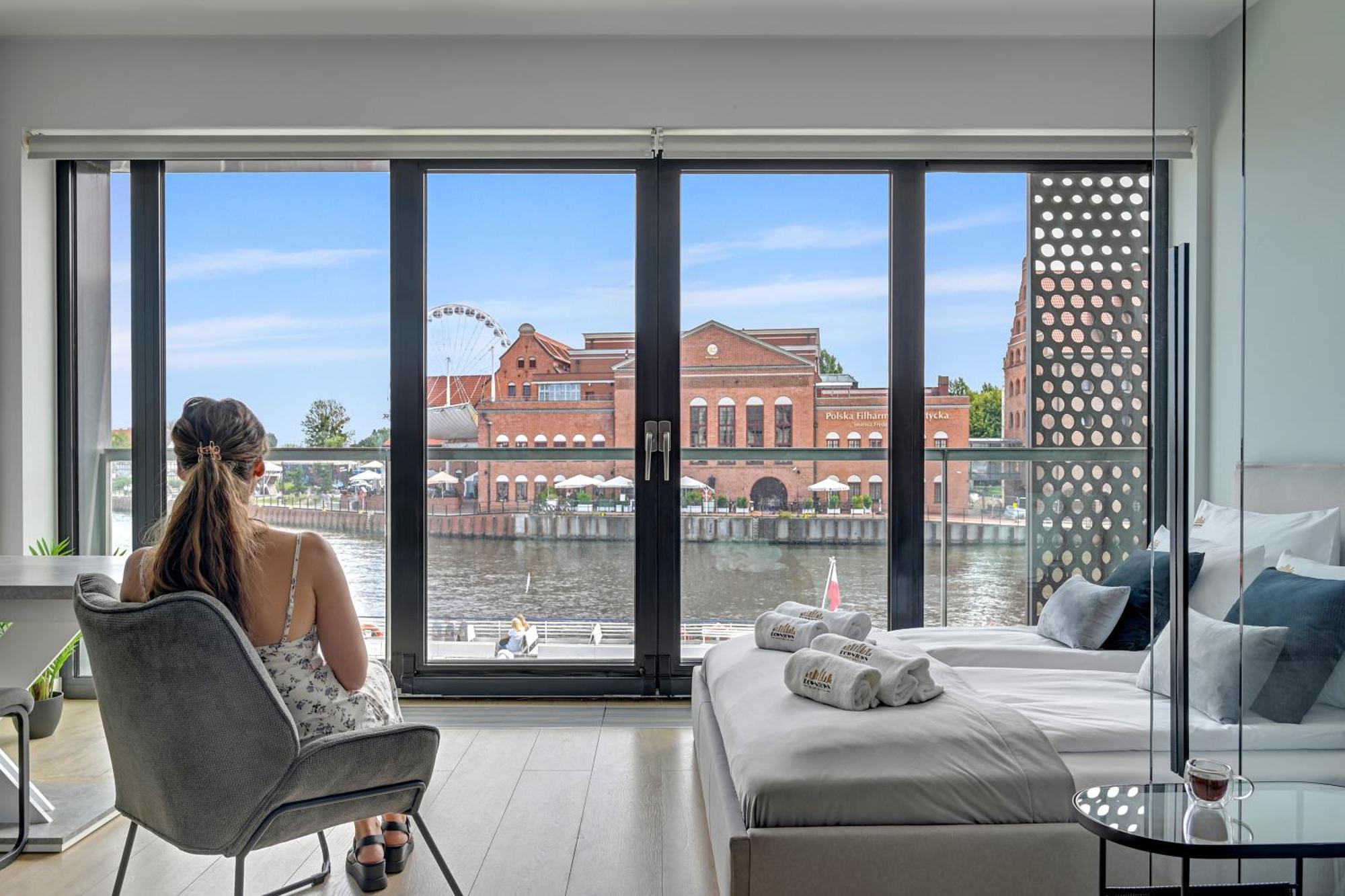 Symfonia Amazing River View Apartment By Downtown Apartments Гданьск Экстерьер фото